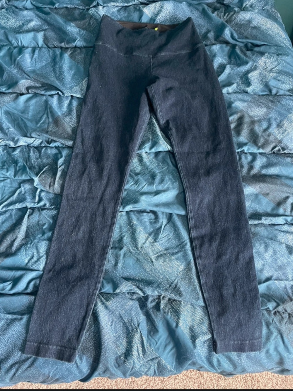 Lyssé Women's Dark Blue Stretch Skinny Jeans Size S